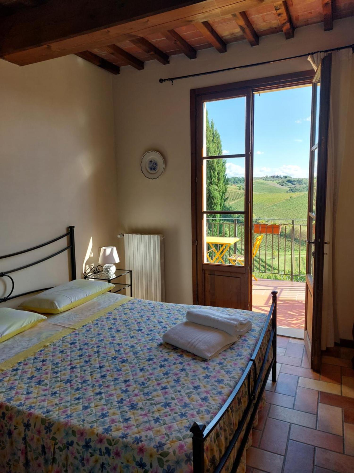 Agriturismo Corte In Poggio Stabbia Luaran gambar