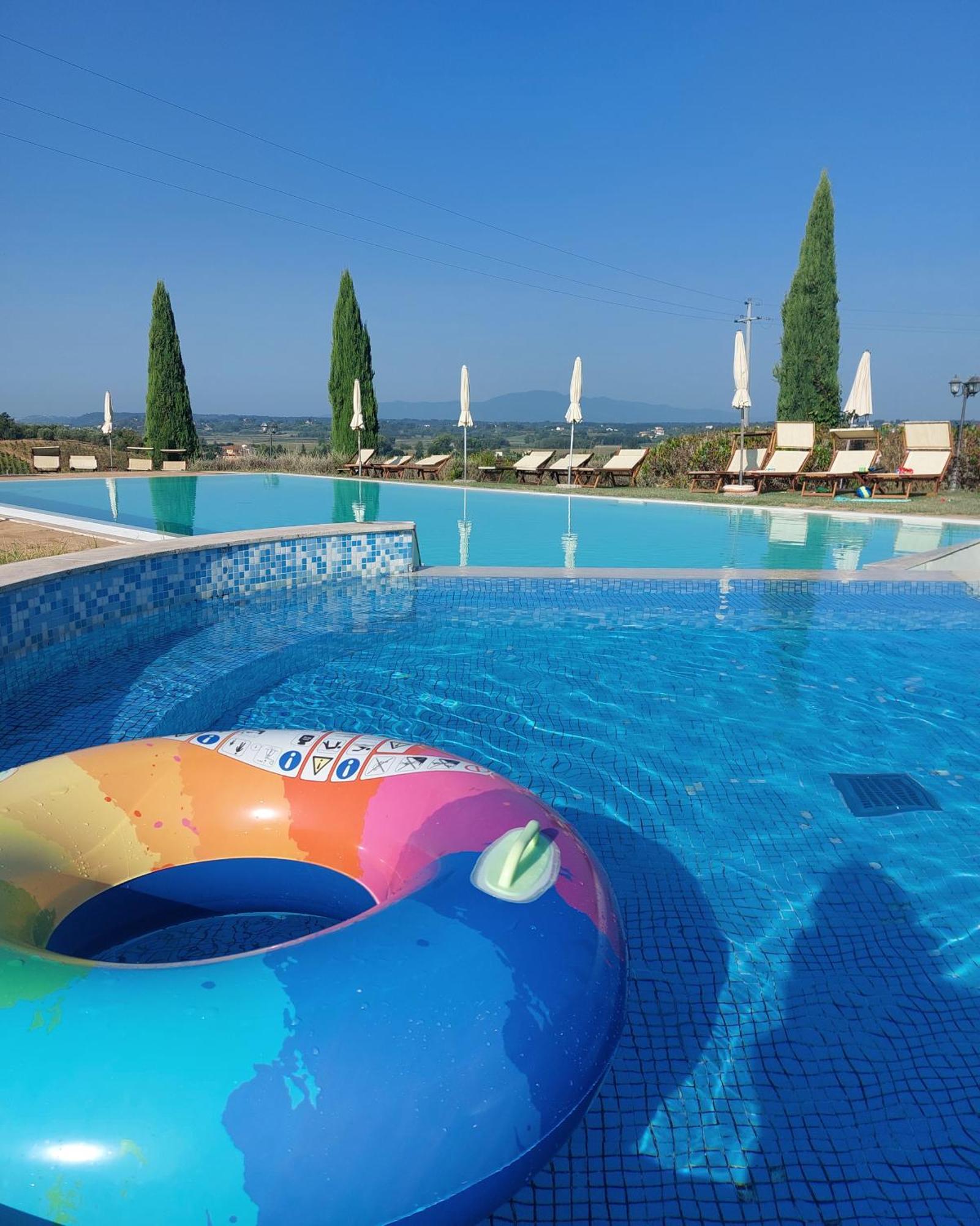 Agriturismo Corte In Poggio Stabbia Luaran gambar