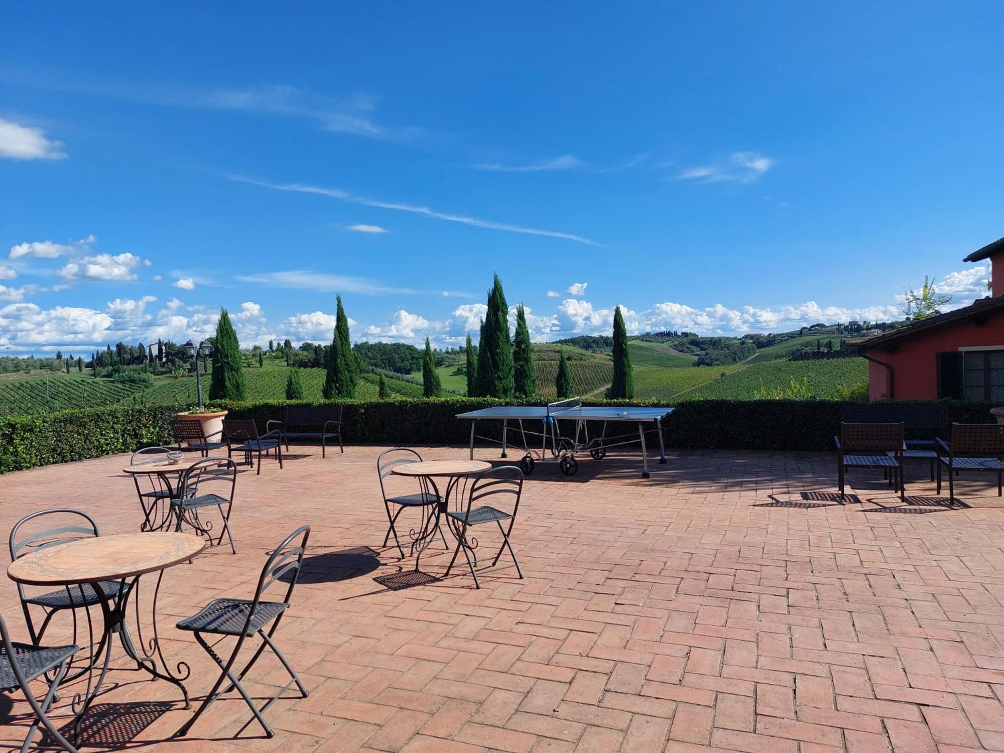 Agriturismo Corte In Poggio Stabbia Luaran gambar