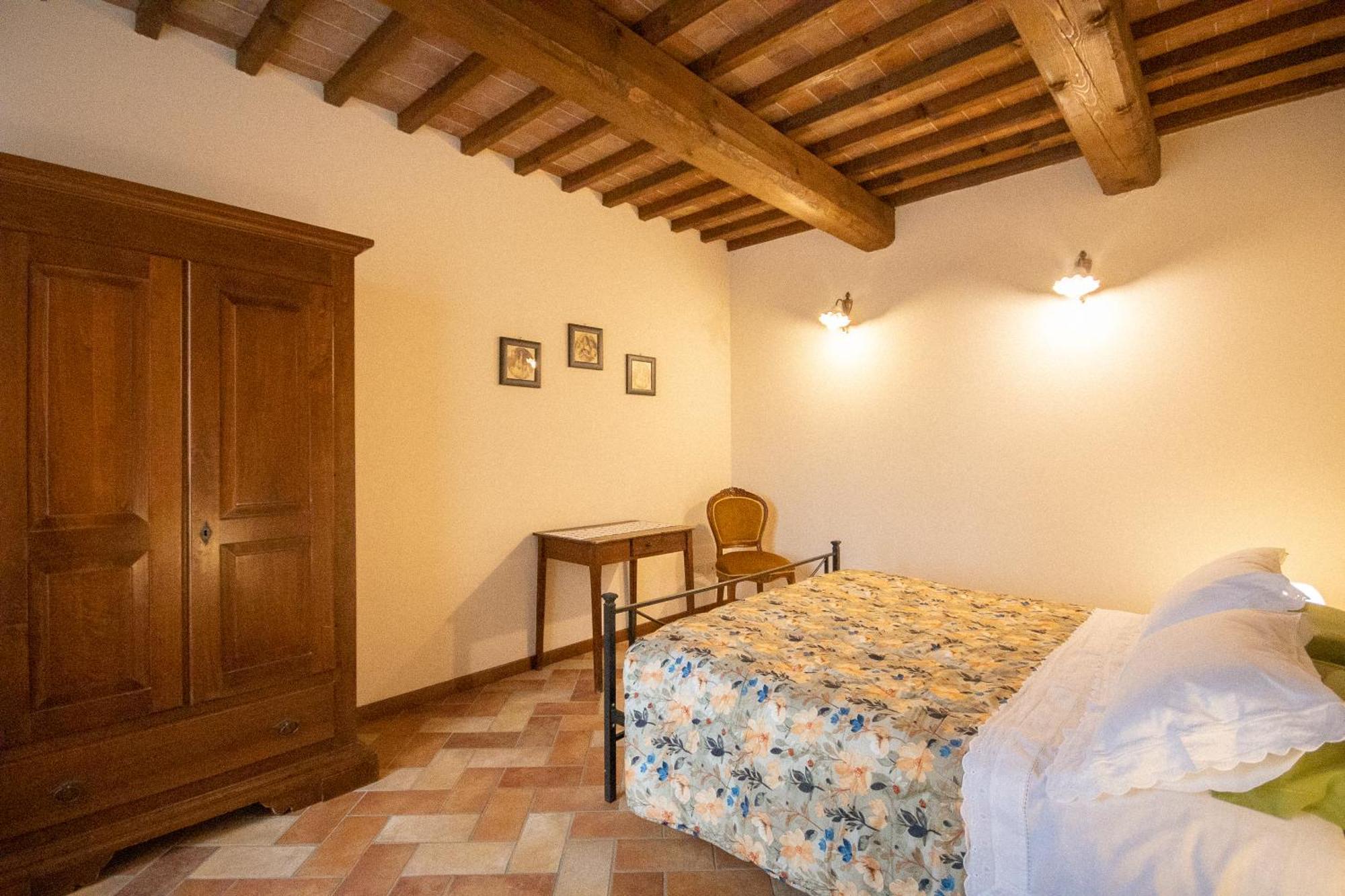 Agriturismo Corte In Poggio Stabbia Bilik gambar