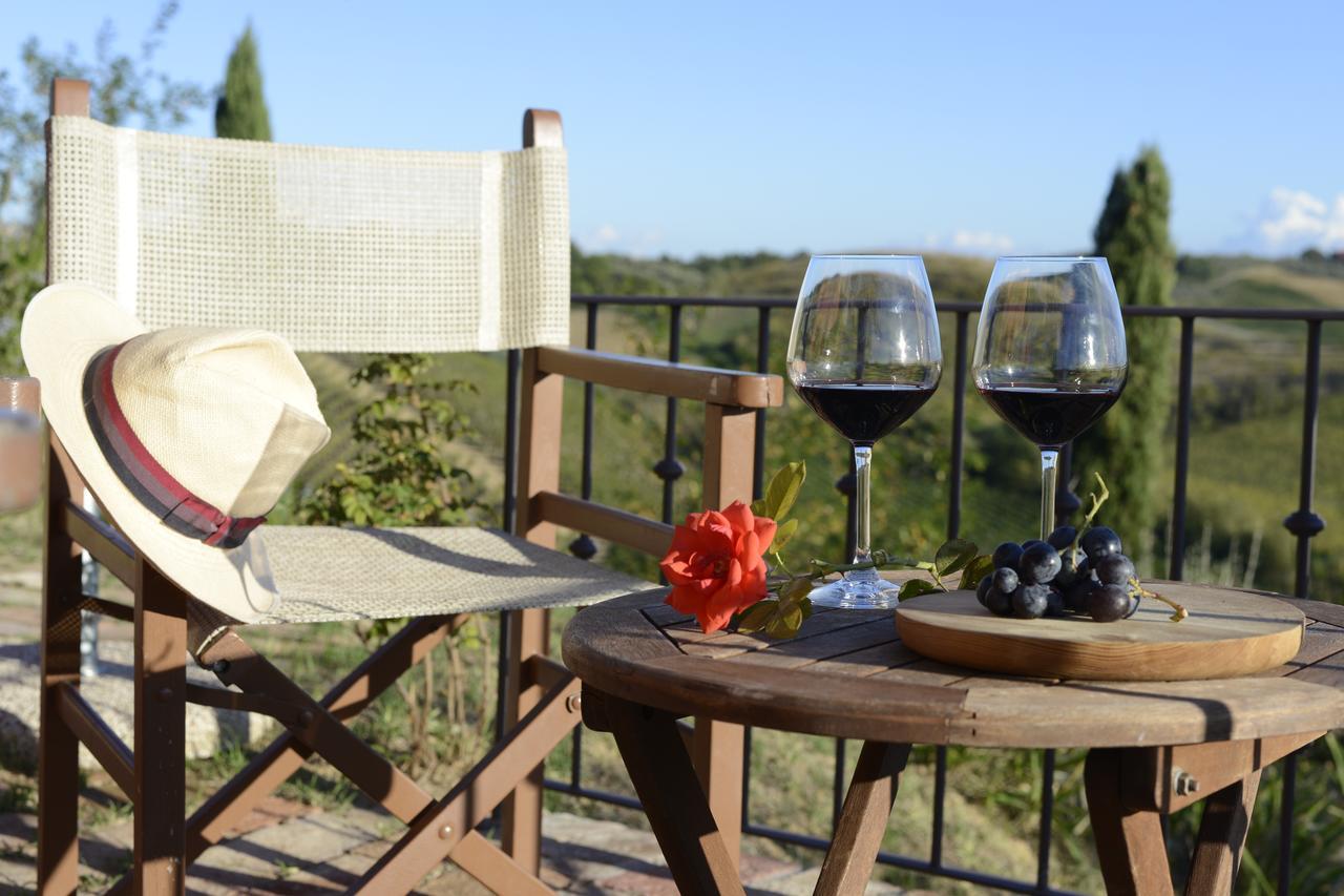 Agriturismo Corte In Poggio Stabbia Luaran gambar